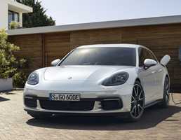 2018 Porsche Panamera Sport Turismo
