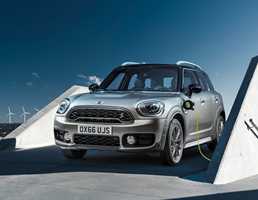 2017 MINI Countryman Cooper S E Hybrid: An Electric Crossover Go-Kart