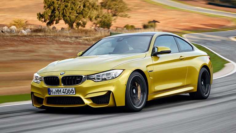 2017 BMW M4 - Review