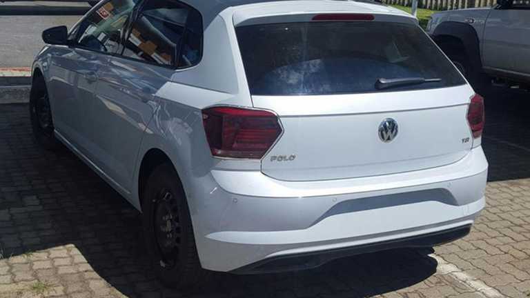 2017 Volkswagen Touareg & Polo Spied Undisguised