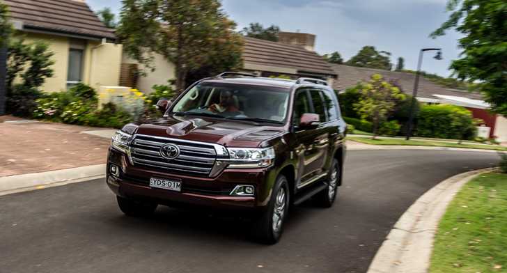 2017 Toyota Land Cruiser Sahara