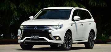 Mitsubishi Introduces 2017 Outlander PHEV