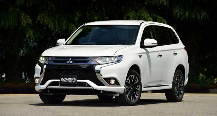 Mitsubishi Introduces 2017 Outlander PHEV