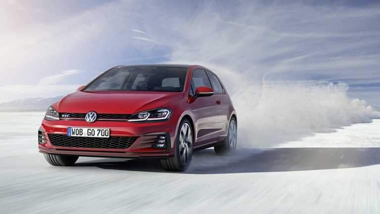 2017 Volkswagen Golf GTI (3-Door)