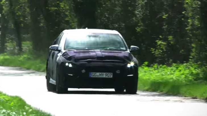 Hyundai i30N Blasts Around The UK
