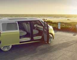 2017 Volkswagen I.D. Buzz Concept