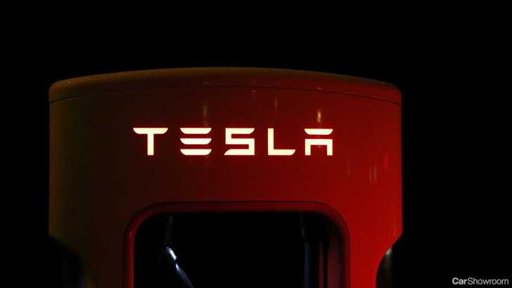 Tesla Shuffles Autopilot Team After Chris Lattner Departs