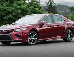 2018 Toyota Camry Hybrid SE (North America)