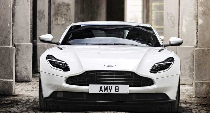 2018 Aston Martin DB11 - V8
