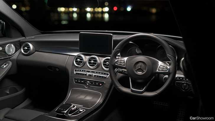 2017 Mercedes-Benz C-Class Exclusive Line