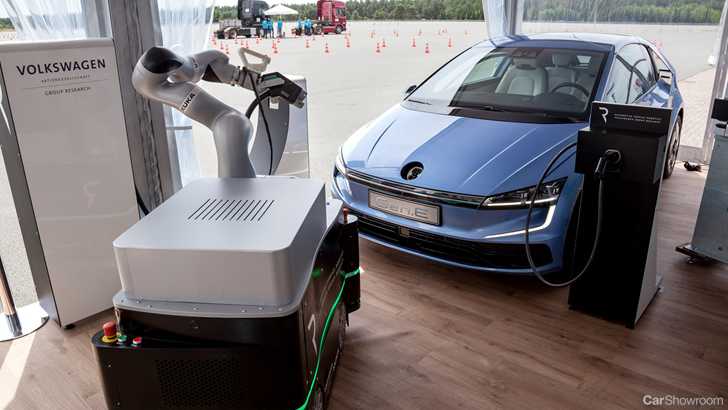 Volkswagen Gen.E Concept Previews Next Golf?