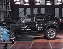 Alfa Romeo Stelvio Gets 5-Star Euro NCAP Rating
