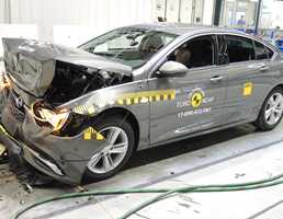 2017 Opel Insignia - Euro NCAP