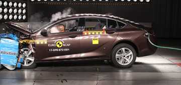 2017 Opel Insignia - Euro NCAP