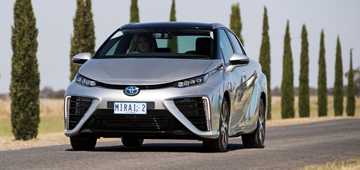 2017 Toyota Mirai Fuel-Cell Vehicle