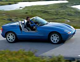 BMW Teases Mystery Roadster For Pebble Beach Reveal