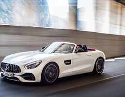 2018 Mercedes-AMG GT Roadster