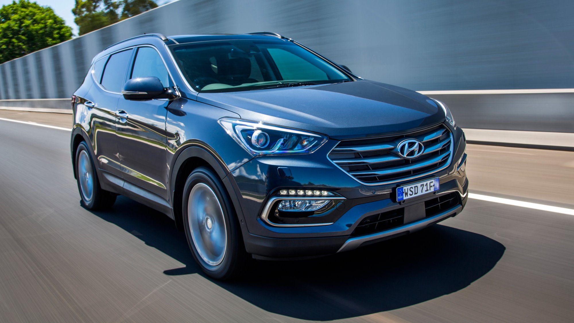 News Hyundai Updates Santa Fe For 2018, Safer & Smarter