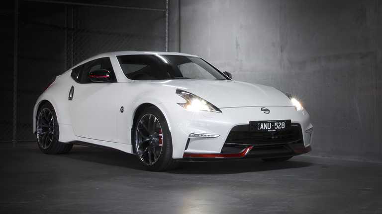 2017 Nissan 370Z NISMO