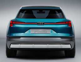 2015 Audi e-tron quattro Concept