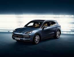 2018 Porsche Cayenne, Photos Leaked Early