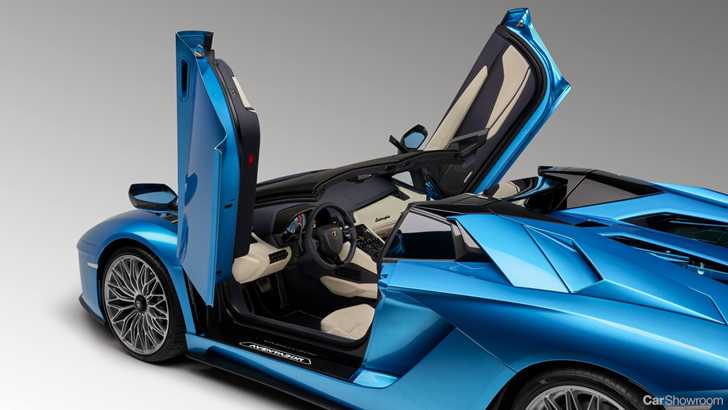 2018 Lamborghini Aventador S Roadster, Topless At 350km/h