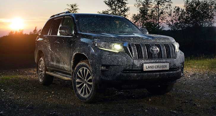 2018 Toyota Land Cruiser Prado Breaks Cover