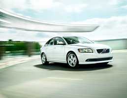 2011 VOLVO S40