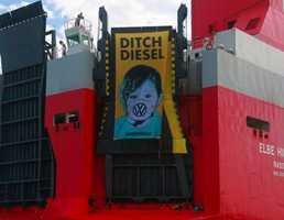 Greenpeace Attempting To Block VW’s From Entering UK