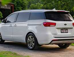 2017 Kia Carnival Platinum
