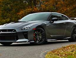 2018 Nissan GT-R Pure