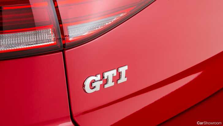 2017 Volkswagen Golf GTi (5-Door)