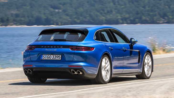 Steering Wheels Under Threat, Porsche To Hold The Line