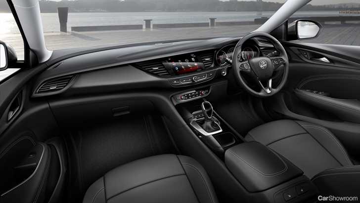 Holden Reveals 2018 Commodore Pricing & Specifications