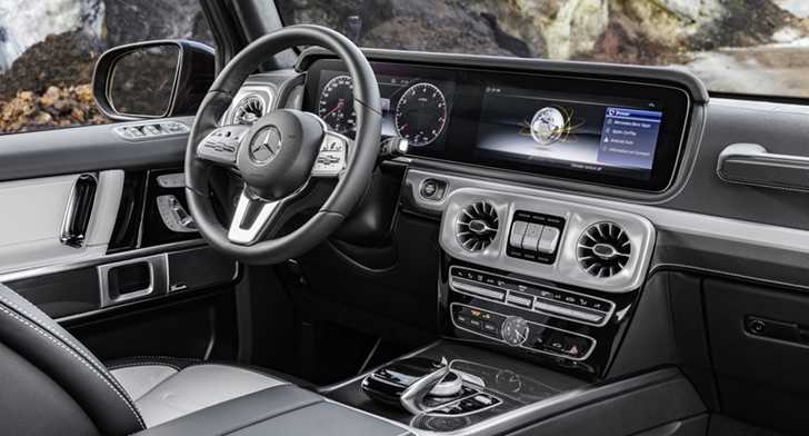 Mercedes-Benz Shows Off G-Class Cabin