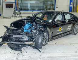 2017 Kia Stinger - ANCAP