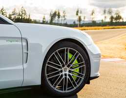 2017 Porsche Panamera - Mixed