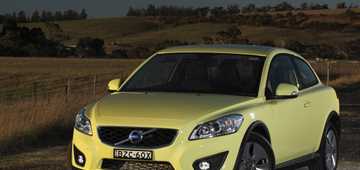 2011 VOLVO C30