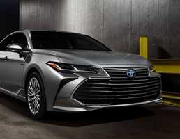 2019 Toyota Avalon Limited Hybrid