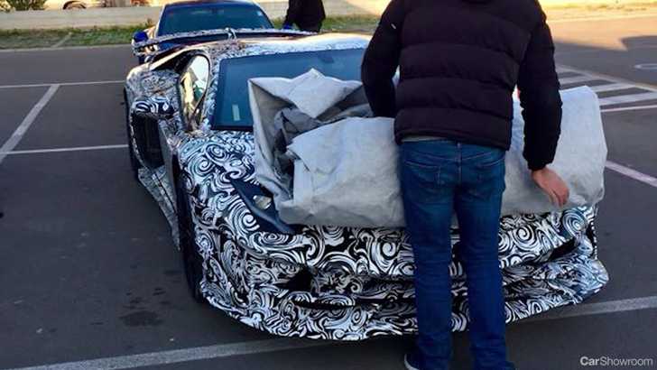 Lamborghini’s Ultimate V12 - Aventador Performante Up Close
