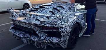 Lamborghini’s Ultimate V12 - Aventador Performante Up Close