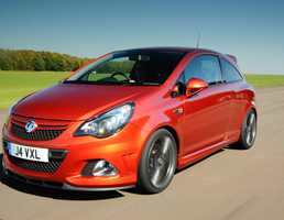 2011 HOLDEN