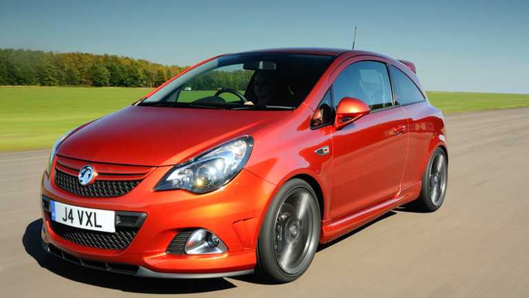2011 HOLDEN