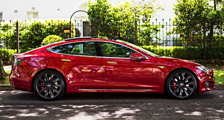 2017 Tesla Model S P90D