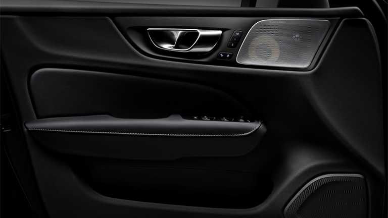 2018 Volvo V60 – Interior