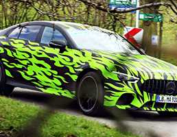 2019 Mercedes-AMG GT-4 – Teasers