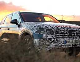 2018 Volkswagen Touareg – Teasers
