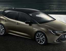 2018 Toyota Auris Hybrid - Geneva Motor Show