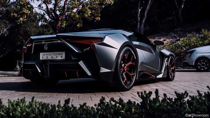 W Motors Fenyr Supersport