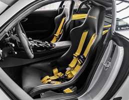 Mercedes-AMG GT R Breaks Cover As New F1 Safety Car